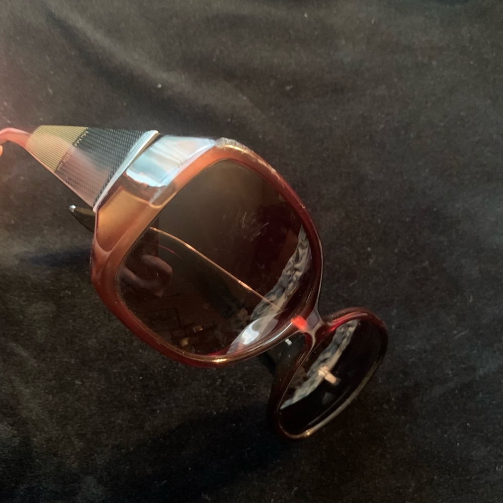 AUTHENTIC FENDI SUNGLASSES